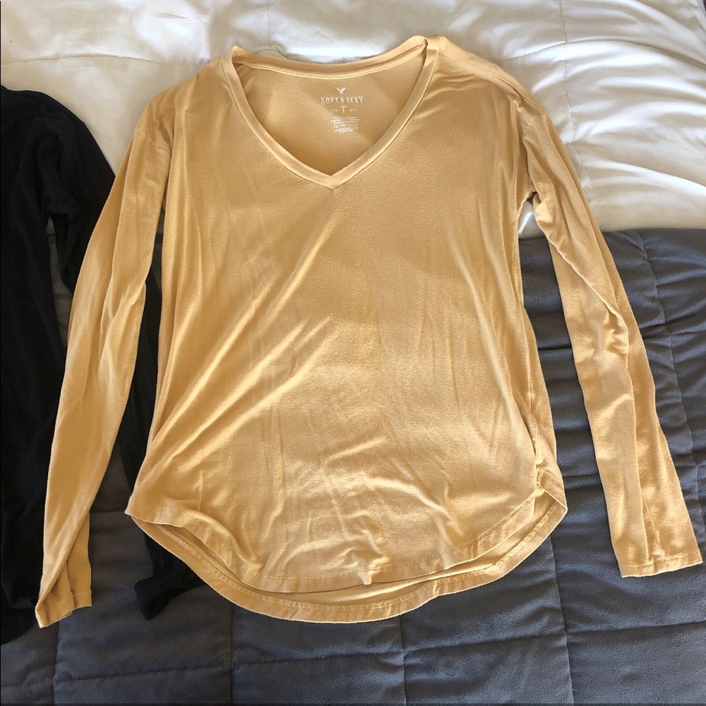 2 xsmall American Eagle long sleeve - Picture 3 of 6